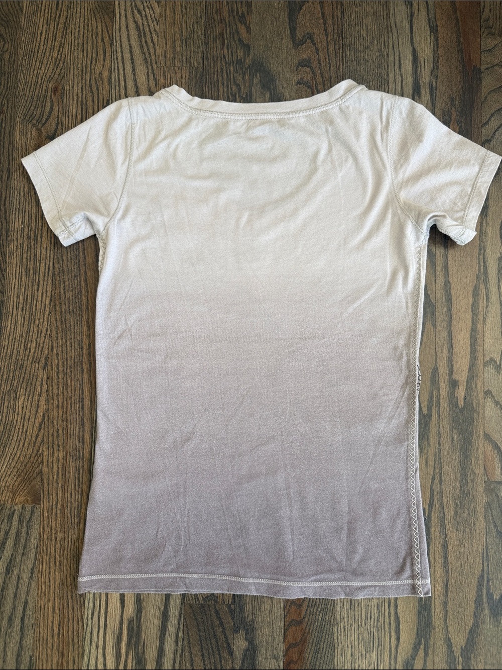 Lucky Brand T-Shirt V-Neck Bird, Heart & Peace Boho Design Luck Tees Gray Ombré - Picture 3 of 17